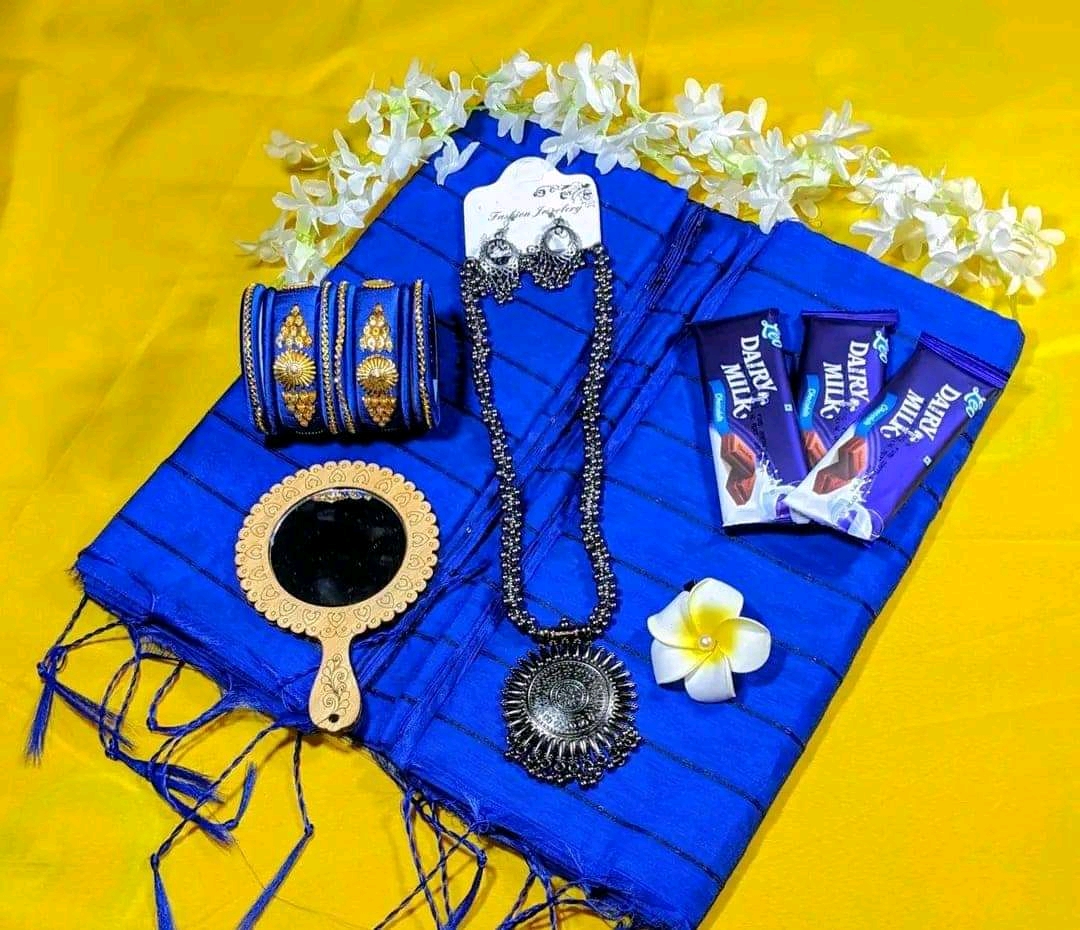 Hafsilk Chomki Sharee Combo package