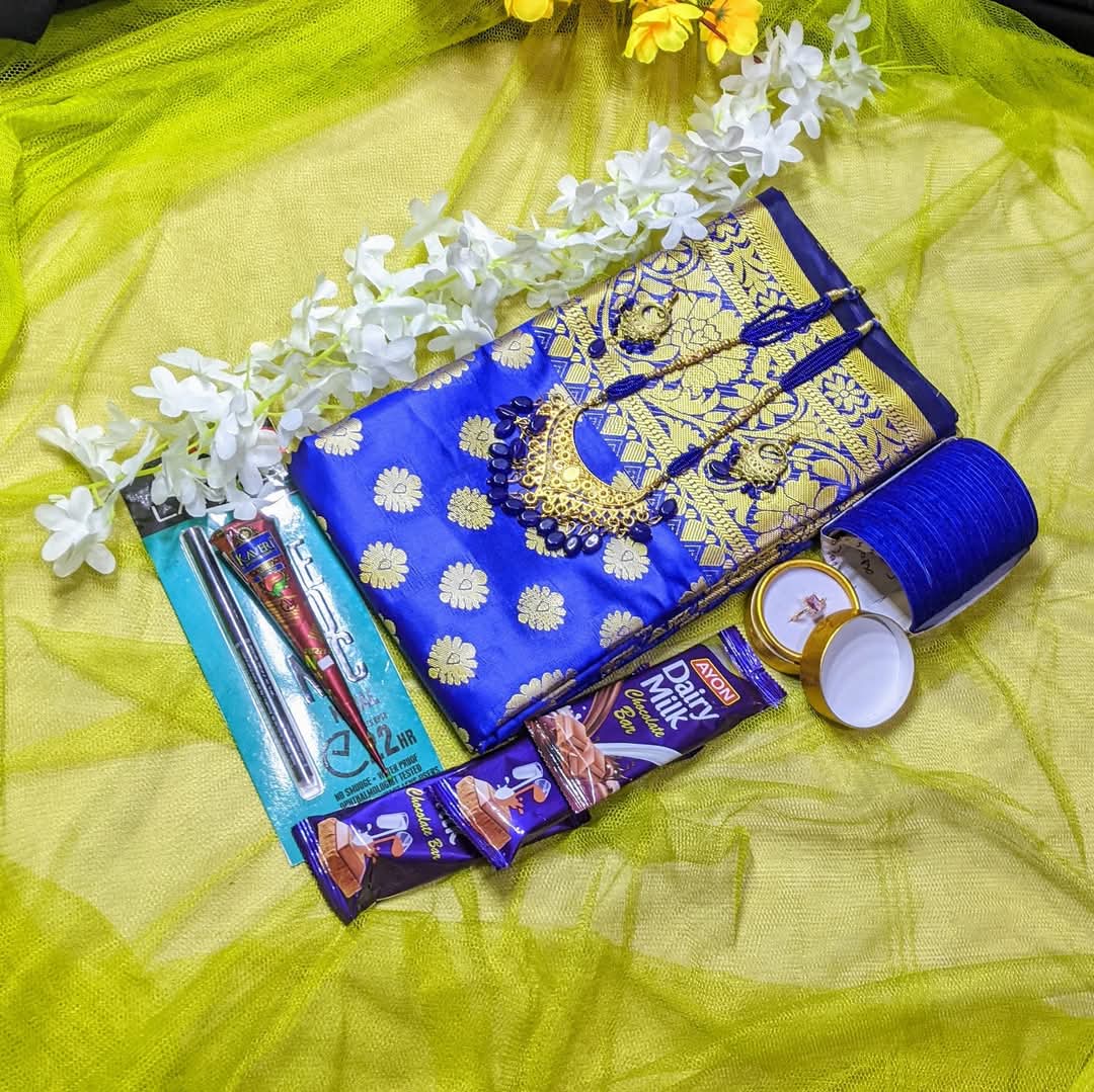 Nill Katan Saree Gift Package