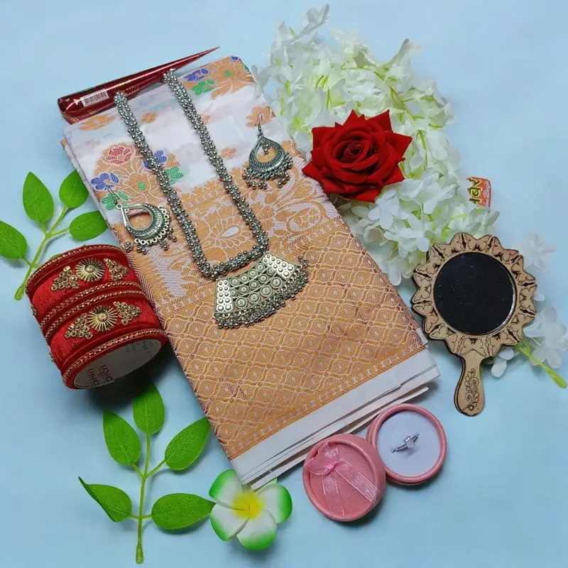 Katan kanchi boron Saree Gift Combo Package
