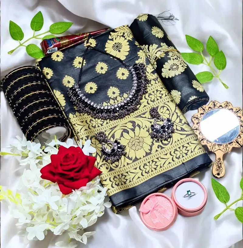 Black saree gift packag. টাঙ্গাইলের কাতান শাড়ি